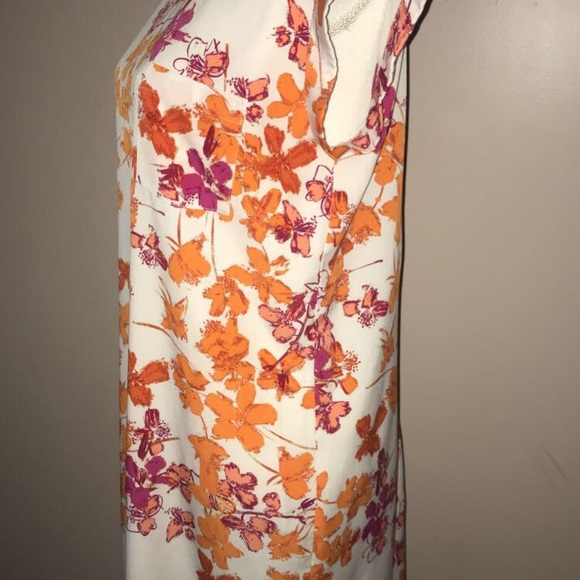 Flower Print Dress 👗 🌺🌸 - Picture 3 of 4